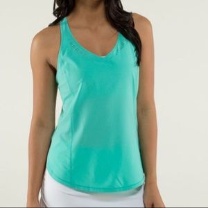 Lululemon tank size 6